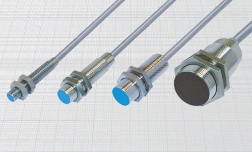 Индуктивный датчик приближения серии DCE8-30...KS3GDцилиндрическийIP67с усиленным выходом