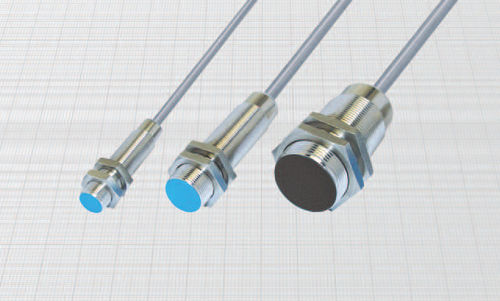 Индуктивный датчик приближения серии АХМ12-30...КС3ГДцилиндрическийIP67с усиленным выходом