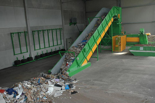 Горизонтальный пакетировочный пресс MAC 112XLс верхней загрузкойканальный для отходов