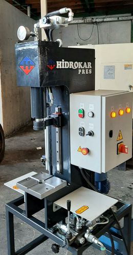 Гидравлический пресс с электроприводомвыпрямлениеперфорация