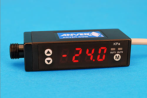 Электронный вакуумный переключатель JTSED PNP для газаIP40