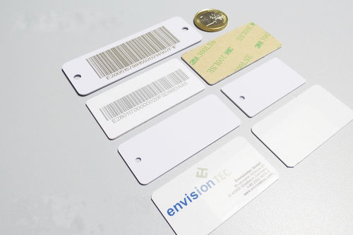 Клейкая бирка ST NbarcodeNFCпластик