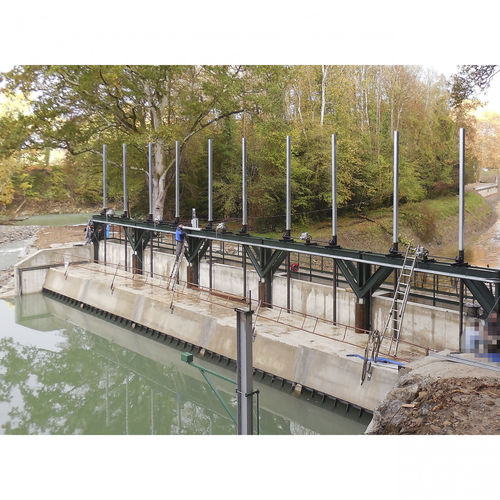 Sluice gate drive 1213