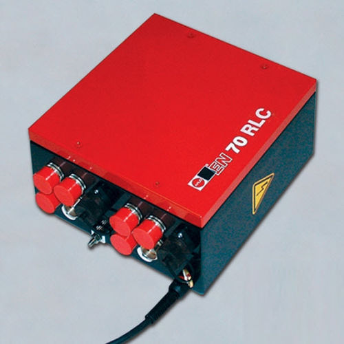 Источник питания переменного/переменного тока серии EN 70настольныйвысоковольтный