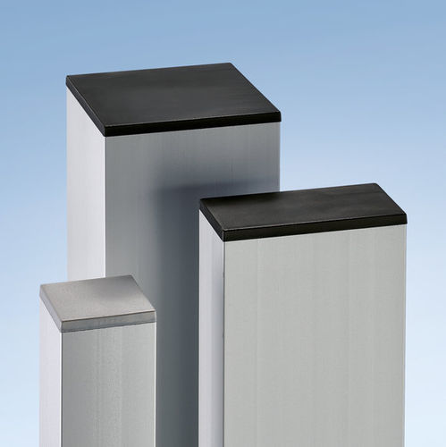 Заглушка запрессованная прямоугольнаяпластикдля концов профиля