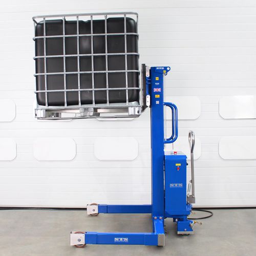 Hydraulic stacker truck STP07-FAC01-Expneumaticwalk-behindfor pallets