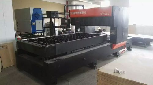 Станок для лазерной резки CO2 ST-SLPM2512-1500POдля сталидля нержавеющей сталидля стекла