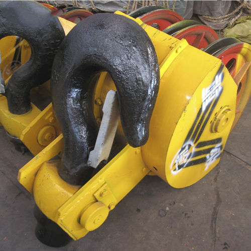 Подъемный крюк