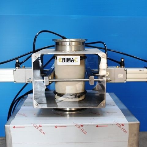 Пережимной клапан твердых частиц