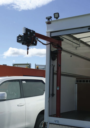 Кран-балка на стойке L103мобильно-поворотный на транспортном средстве