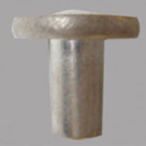 Металлическая шпилька без резьбы, сварка конденсаторным разрядомT