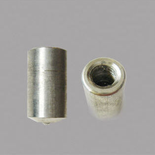 Безрезьбовая шпилька серии ID с резьбовой вставкой для дуговой сварки металлом