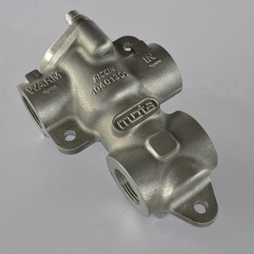 Rugged thermostat for cooling unit