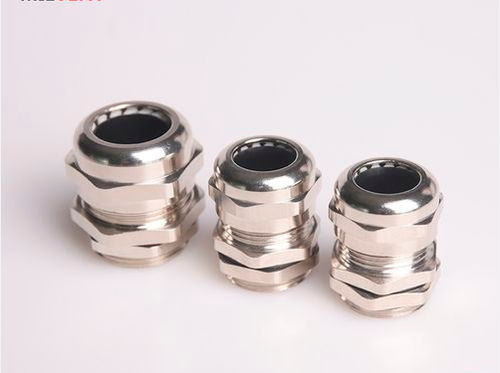 Кабельный ввод из никелированной латуни MIL-MG16-10IP68 с резьбой