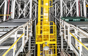 Кран-штабелер AS/RS