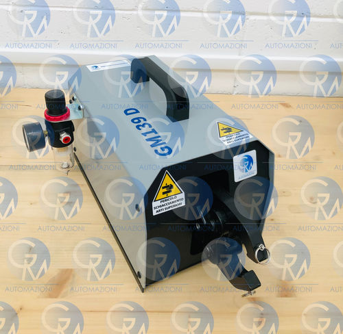 Машина для обжима кабеля ГМ139 автоматическаяпневматическаяс ножным управлением