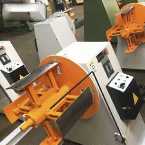 Моторизованный разматыватель листового металла МТ-400