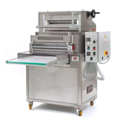 Автоматическая тестораскаточная машина серии STAс резаком