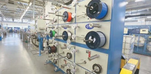 Поверхность линии нанесения покрытия на трубы