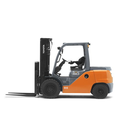 Diesel forklift truck Tonero Diesel 8FD50Fride-onoutdoorheavy-duty