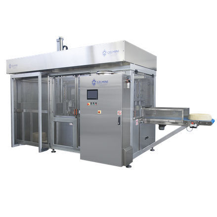 Hard cheese portioning machine EOSmechanicalautomaticwith conveyor