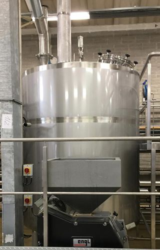 Технологический резервуар для ферментации, распределения воды