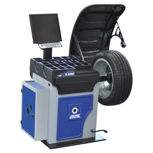 Балансировочный станок автомобильных колес S 840автоматический