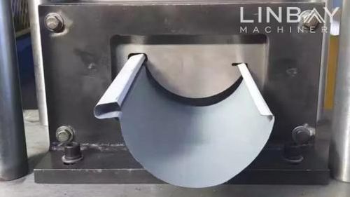 Автоматическая машина для производства желобов