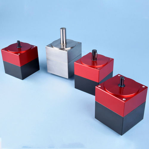 Компактный пневматический двигатель поршневой серии RM004для пищевой промышленностиATEX