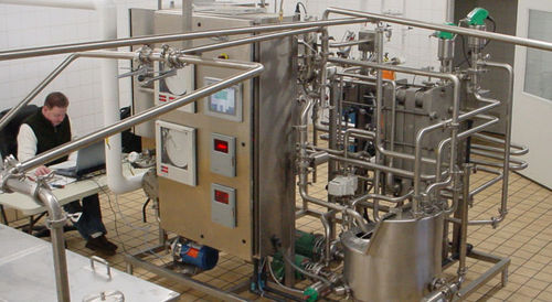 Dairy product pasteurizer and sterilizer HTST
