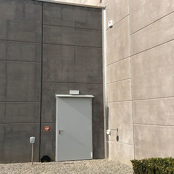 Пешеходная дверь FLY MULTIPURPOSEоцинкованная стальогнестойкаянаружная