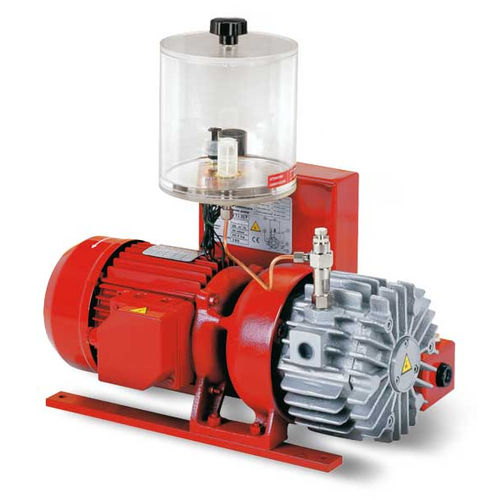 Пластинчато-роторный вакуумный насос VTL10/F с проточной смазкойодноступенчатыйс электроприводом