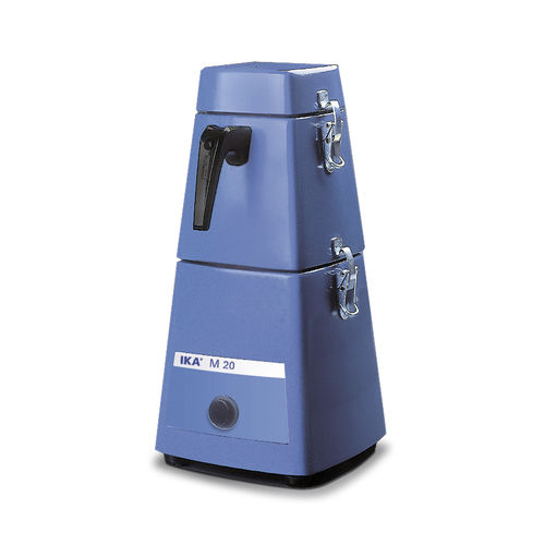 Ножевая мельница М 20 Универсальная горизонтальная зерноразные отходы