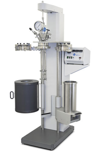 Химический реактор серии 4550лабораторныйнапольный с резервуаром с перемешиванием