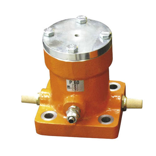 Пневматический ударный вибратор серии Pлинейно-ударный поршеньдля силосов