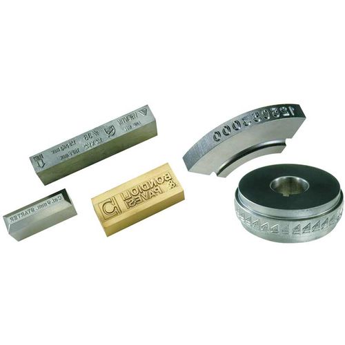 Ударить кулаком