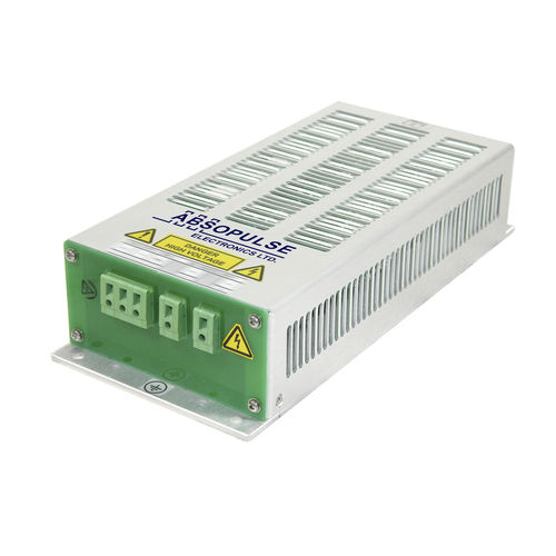 Преобразователь постоянного тока высокого входного напряжения серии HVT 100R-1K-F2, монтируемый на шасси, с регулированием для железнодорожного транспорта