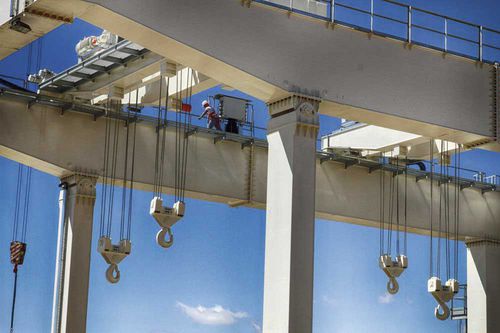 Кран козловой на рельсовом ходу RGC 340для строительных работ