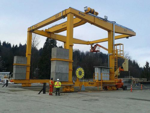 Кран козловой на рельсовом ходу RGC 30для сборных площадокдля строительных работ