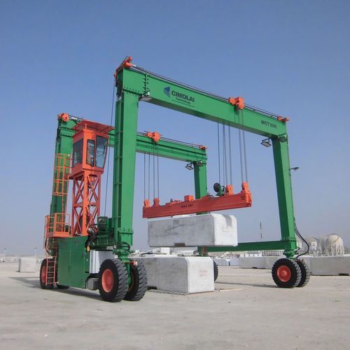 Козловой кран на резиновых колесах MST 100для сборных площадок