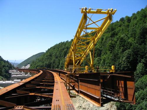 Стационарный кран CLD 53 - 1 вышкадля железнодорожного применения