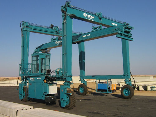 Кран козловой на пневмоколесном ходу МСТ 50 - 12