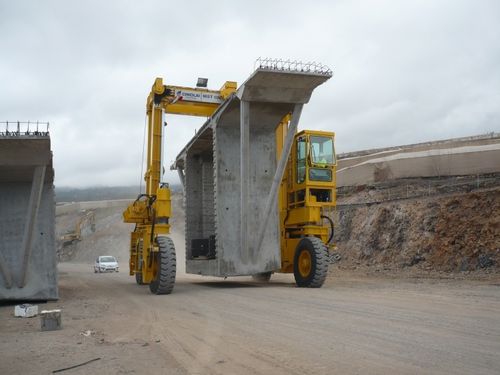 Кран козловой на пневмоколесном ходу MST 100 - 37для сборных площадокдля тяжелых грузов