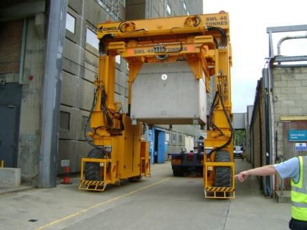 Кран козловой на резиновых колесах MST 47для сборочных площадокдля специального применения