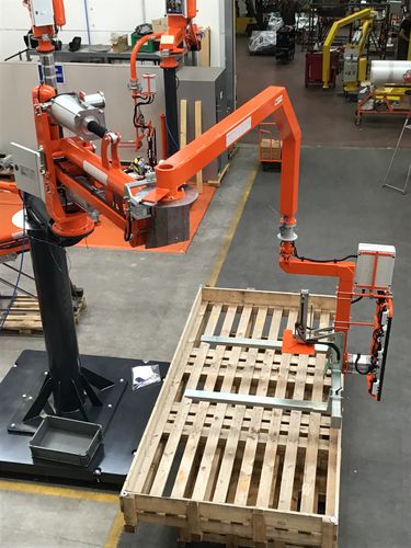 Пневматический манипулятор Atismirus 500 с сервоприводом, с захватной вилкой