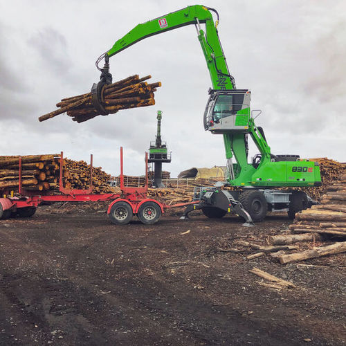 Погрузчик бревен с поворотным рычагом 830E Trailerмобильныйприцепной