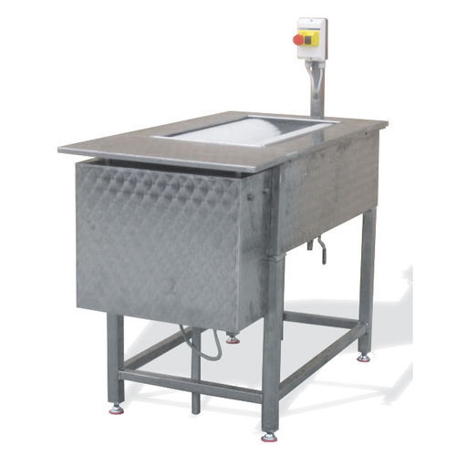 Cheese draining table
