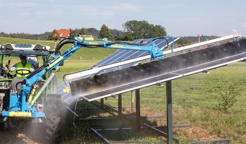 Робот для очистки солнечных батарей TrackFlexмокрая очисткамобильный шарнирно-сочлененный