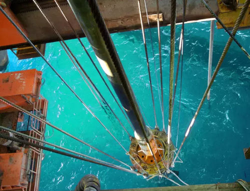 Металлическая трубка с толстыми стенкамикриогенная