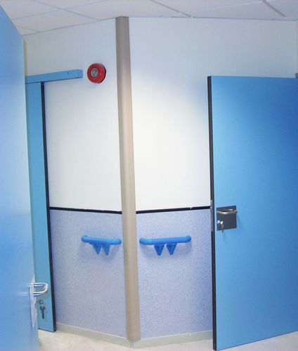 Высокоомный защитный уголок TTR